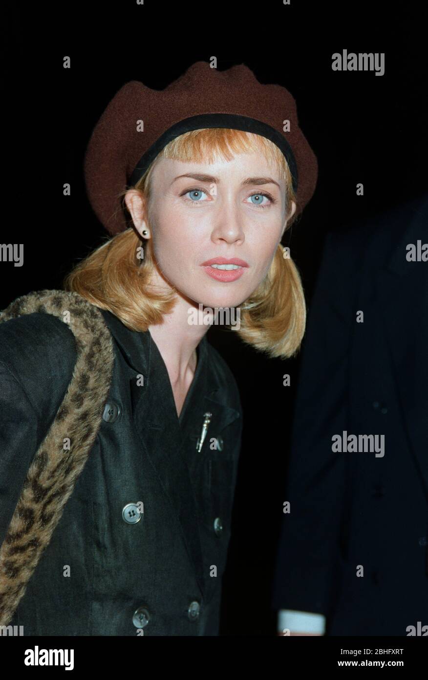 Actress lysette anthony actress hi-res stock photography and images - Alamy