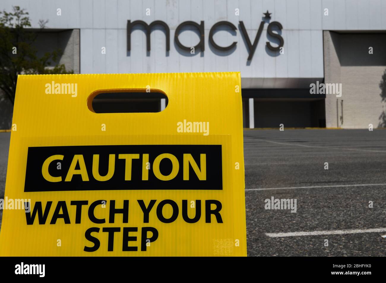 Macys Department stores in danger of going out of business - close to bankruptcy or bankrupt - businesses harmed by Covid-19 depression / recession Stock Photo