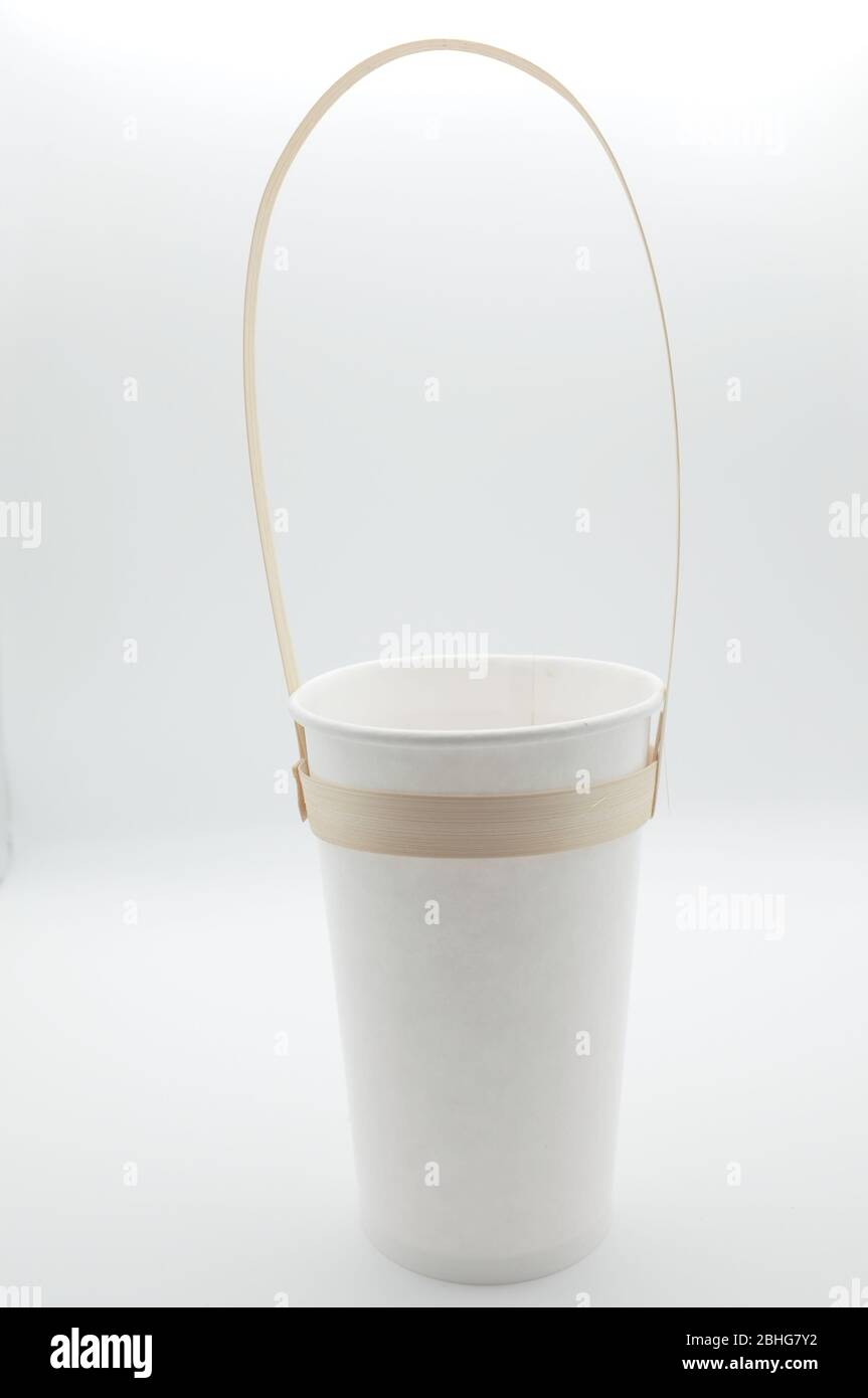 Eco friendly biodegradable rPaper drinking glass with Bamboo Handle ...