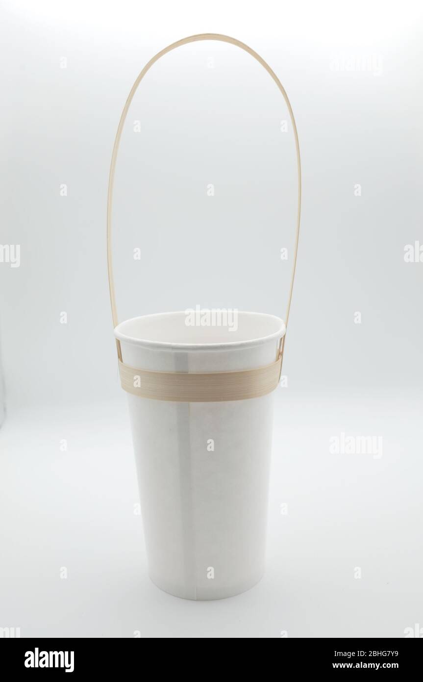 Eco friendly biodegradable rPaper drinking glass with Bamboo Handle ...