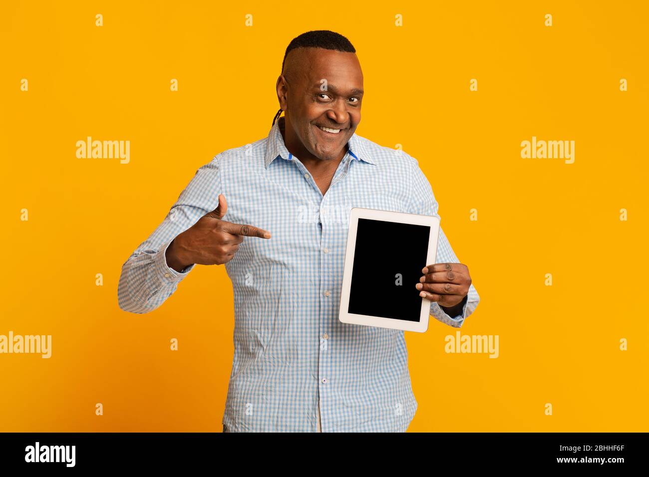 Middle aged black man hi-res stock photography and images - Alamy