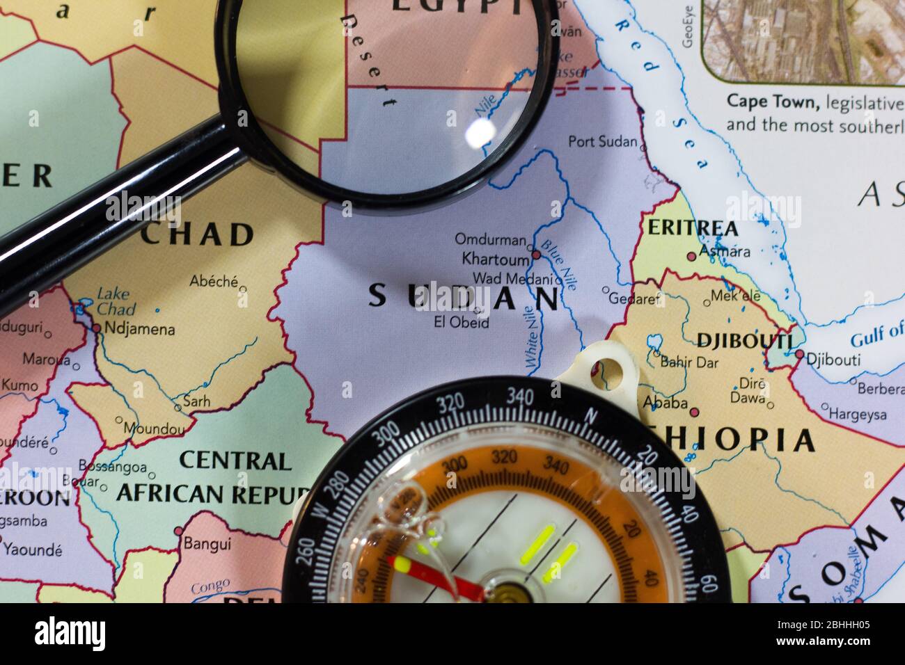 Map sudan magnifying glass hi-res stock photography and images - Alamy