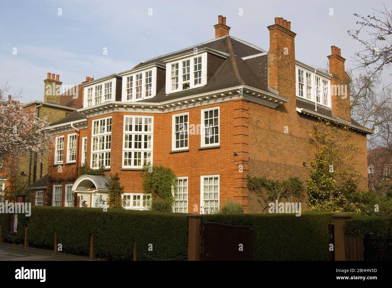 Former home of the famous psychoanalysts Sigmund Freud (1856 - 1939) and his daughter Anna (1895 - 1982). Now a museum in Hampstead, North London. Stock Photo