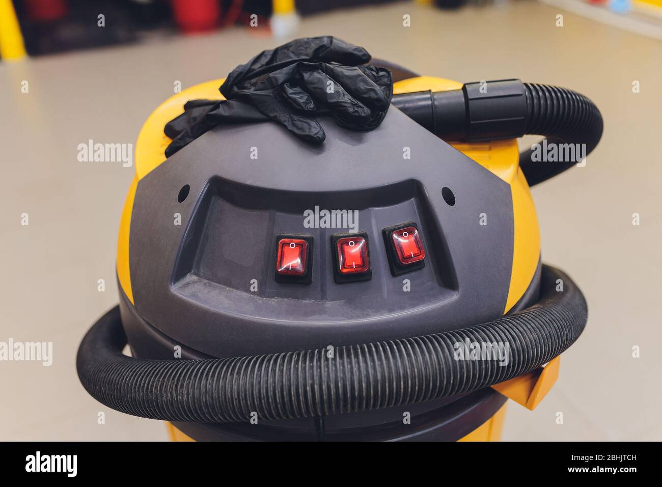 Switch off and turn on the vacuum cleaner Stock Photo Alamy