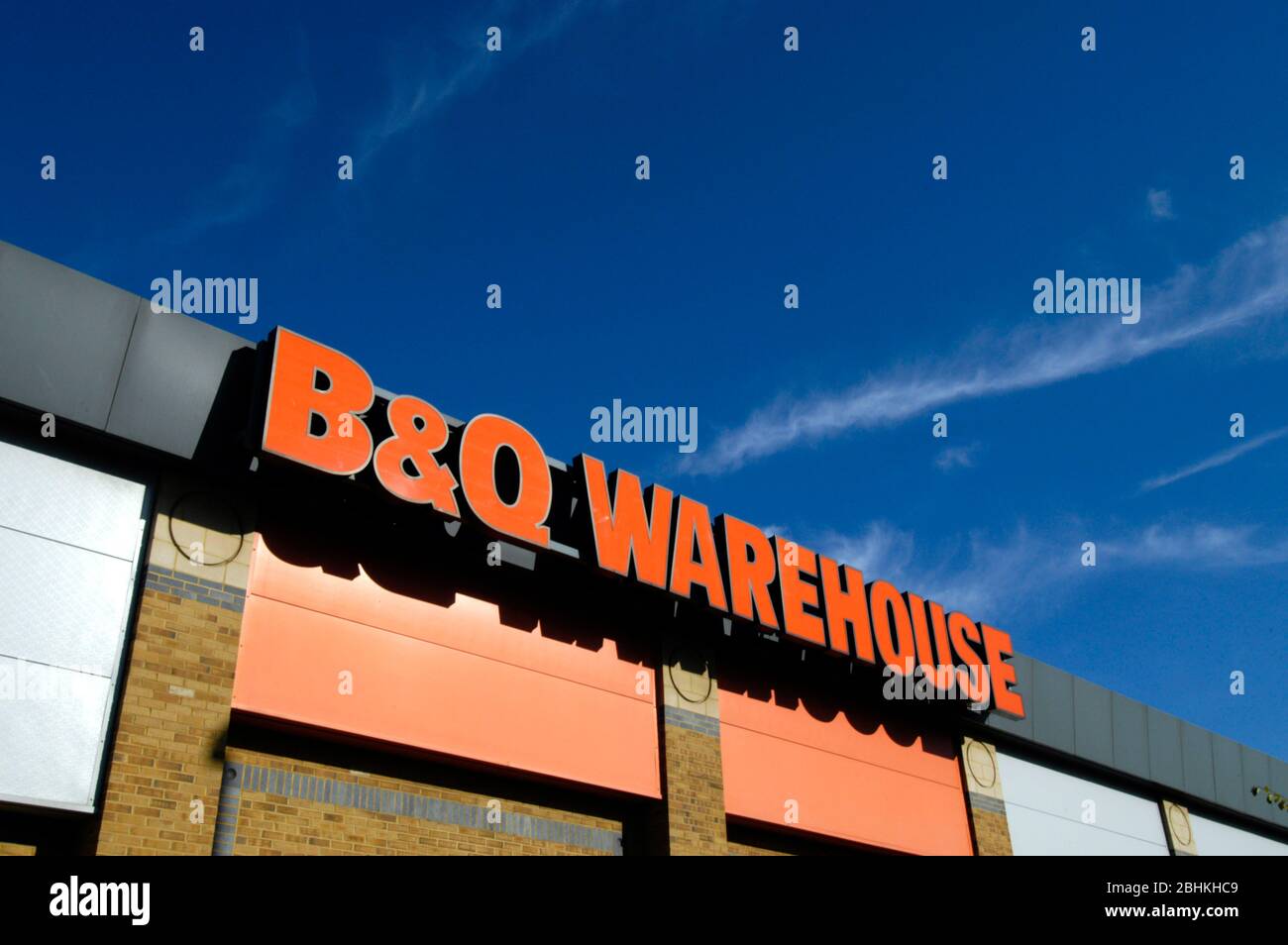 Exterior of a B&Q Warehouse store Stock Photo - Alamy