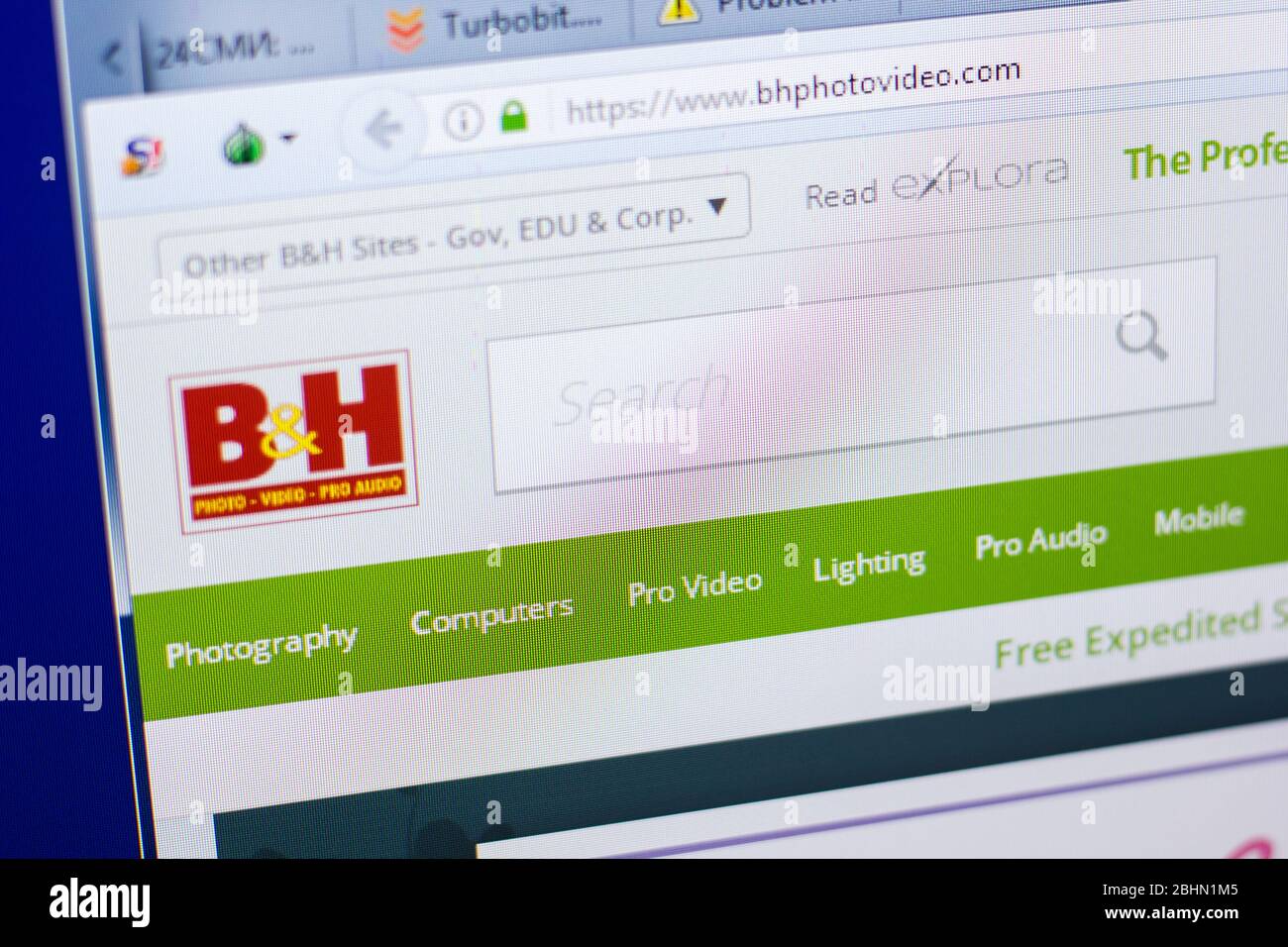 Ryazan, Russia May 08, 2018 BHPhotovideo website on the display of