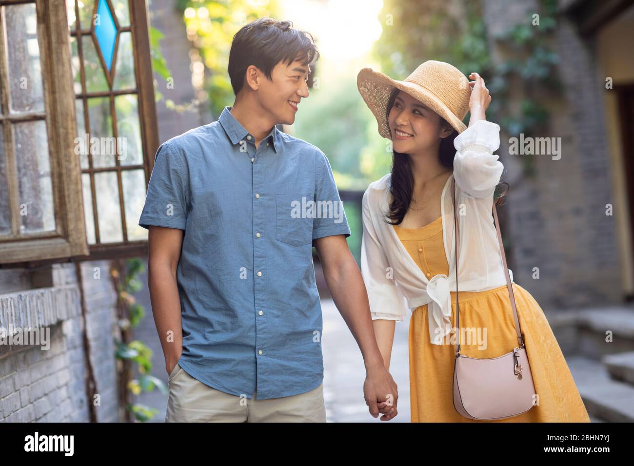 Alley in chinese quarter hi-res stock photography and images - Alamy