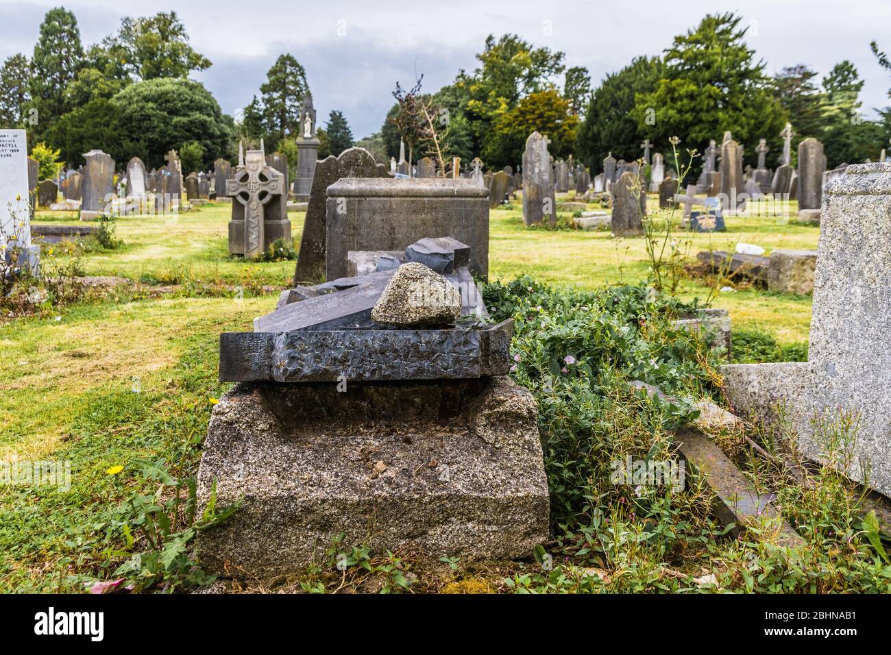 Glasnevin Cemetery was founded in 1831 and is the largest cemetery in ...