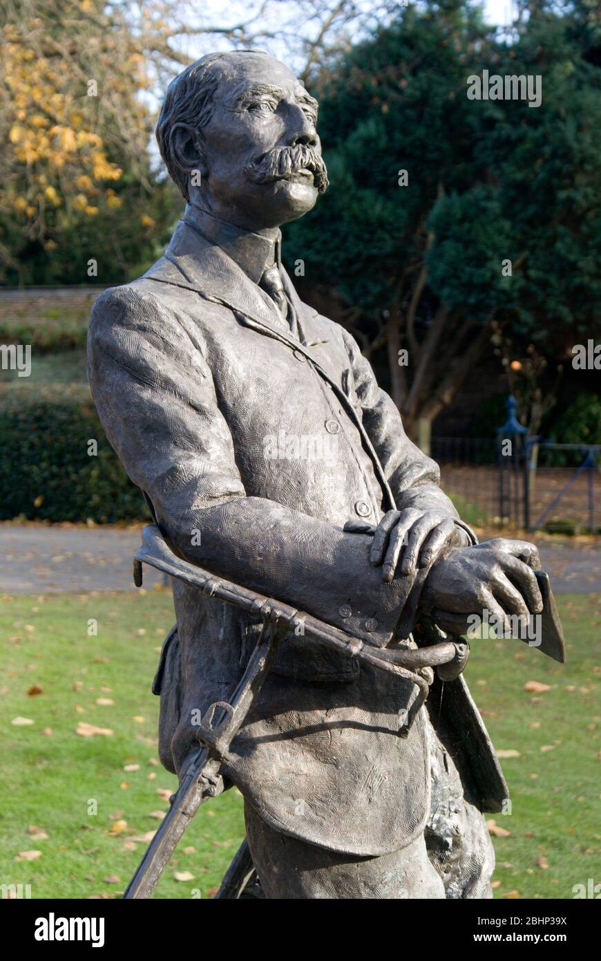 Statue of Sir Edward Elgar by Jemma Pearson, Cathedral Green, Hereford Cathedral, Herefordshire. Stock Photo
