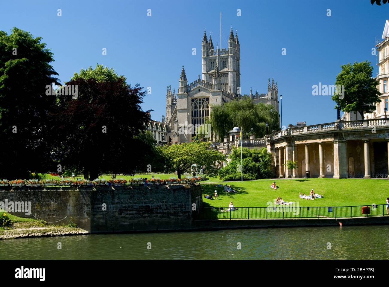Bath Abbey and the Parade Gardens, Bath, Somerset, England, UK Stock ...