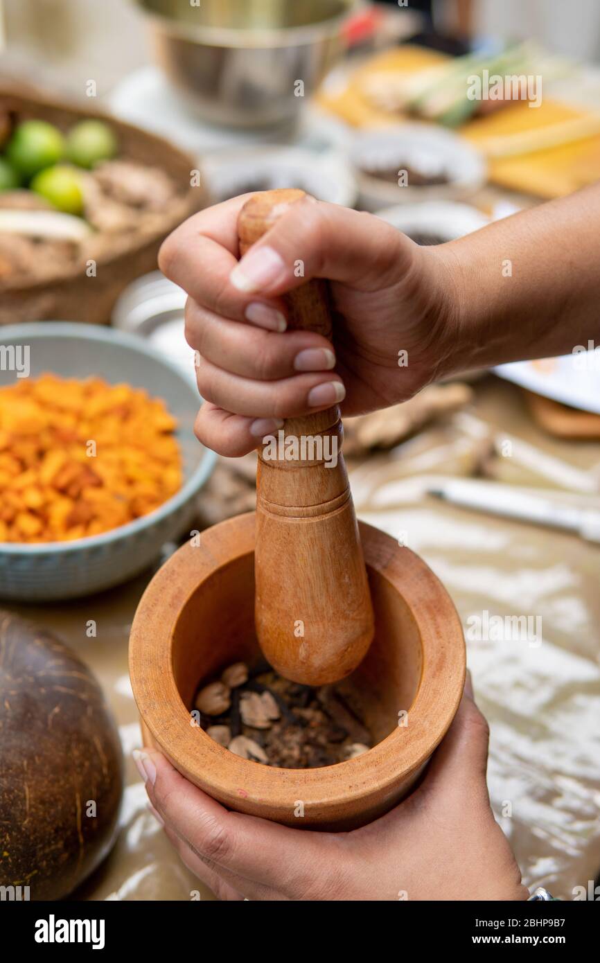 grinding cardamom