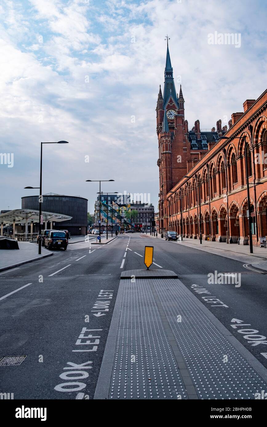 London lockdown: Pancras Road, normally thronging with cars and people at St Pancras International, empty due to travel restrictions during pandemic Stock Photo