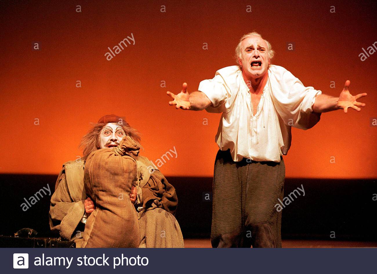 The Comedie Francaise At The Barbican Theatre With Les Fourberies De Scapin Scapin S Trickery By Moliere With Christian Blanc Gerard Giroudon Opens 7 6 00 Pic Geraint Lewis Stock Photo Alamy