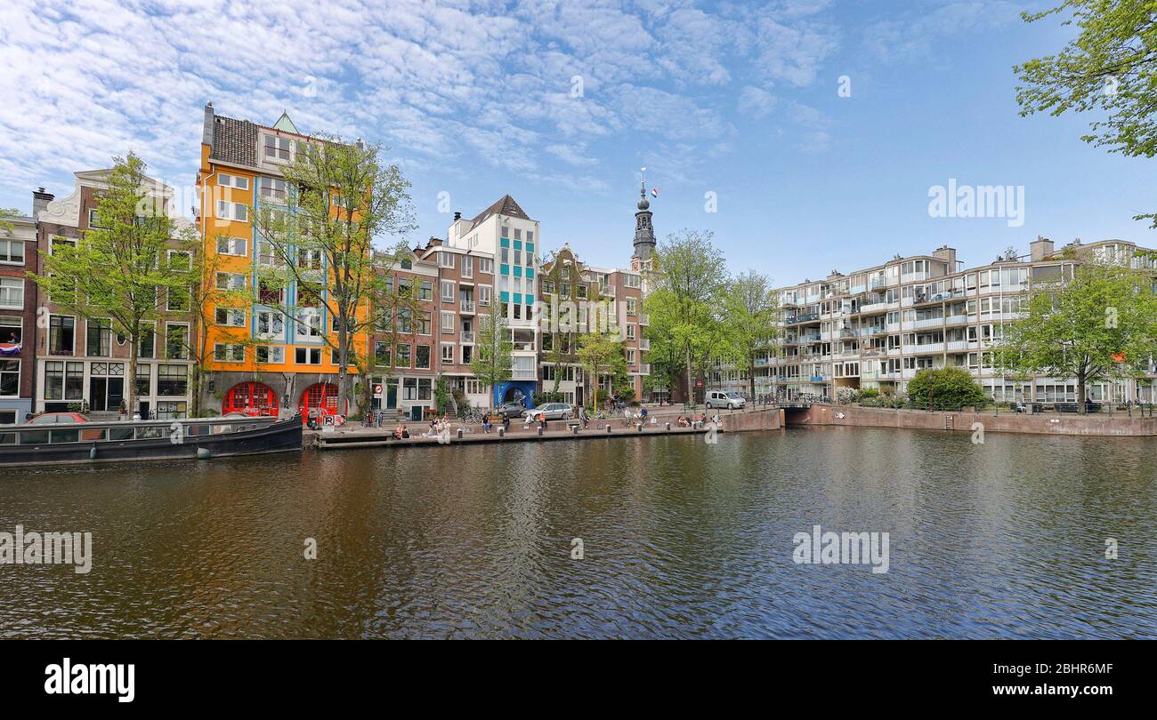 Amsterdam, Netherlands. 27th Apr, 2020. AMSTERDAM, 27th April, 2020. , Kingsday 2020 in Amsterdam . Koningsdag Staalkade Credit: Pro Shots/Alamy Live News Stock Photo