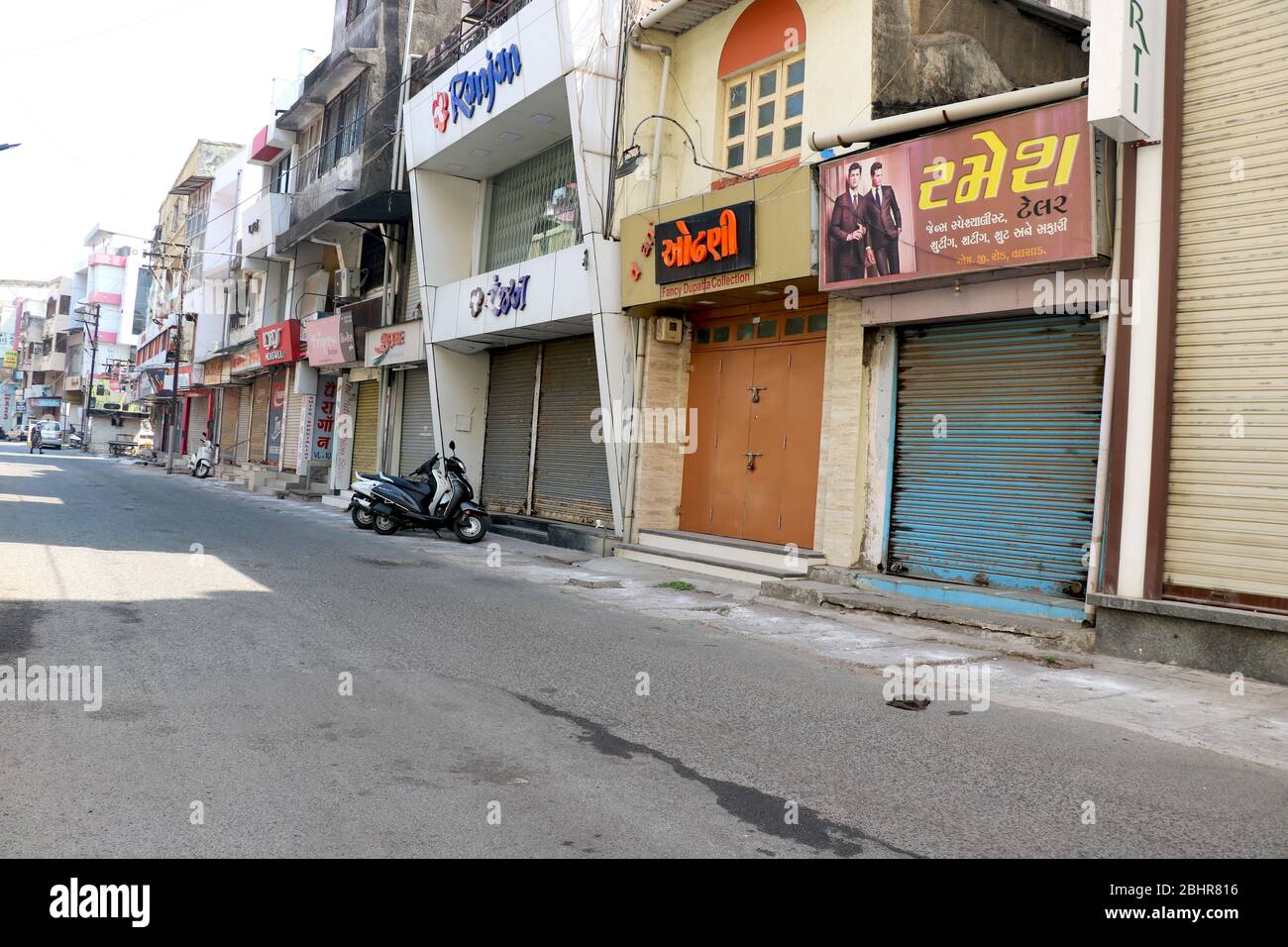City Valsad, state Gujarat, country-India 13/04/2020 21 day lock down ...