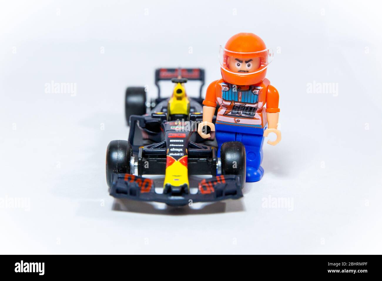 Bburago Red Bull Racing RB13 1:43 model Formula One car. Max ...
