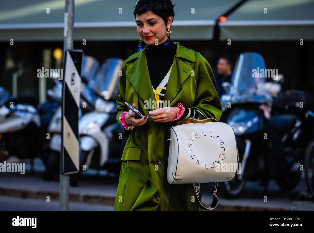 Clip-On Chanel Bag, Street Fashion, Street Peeper