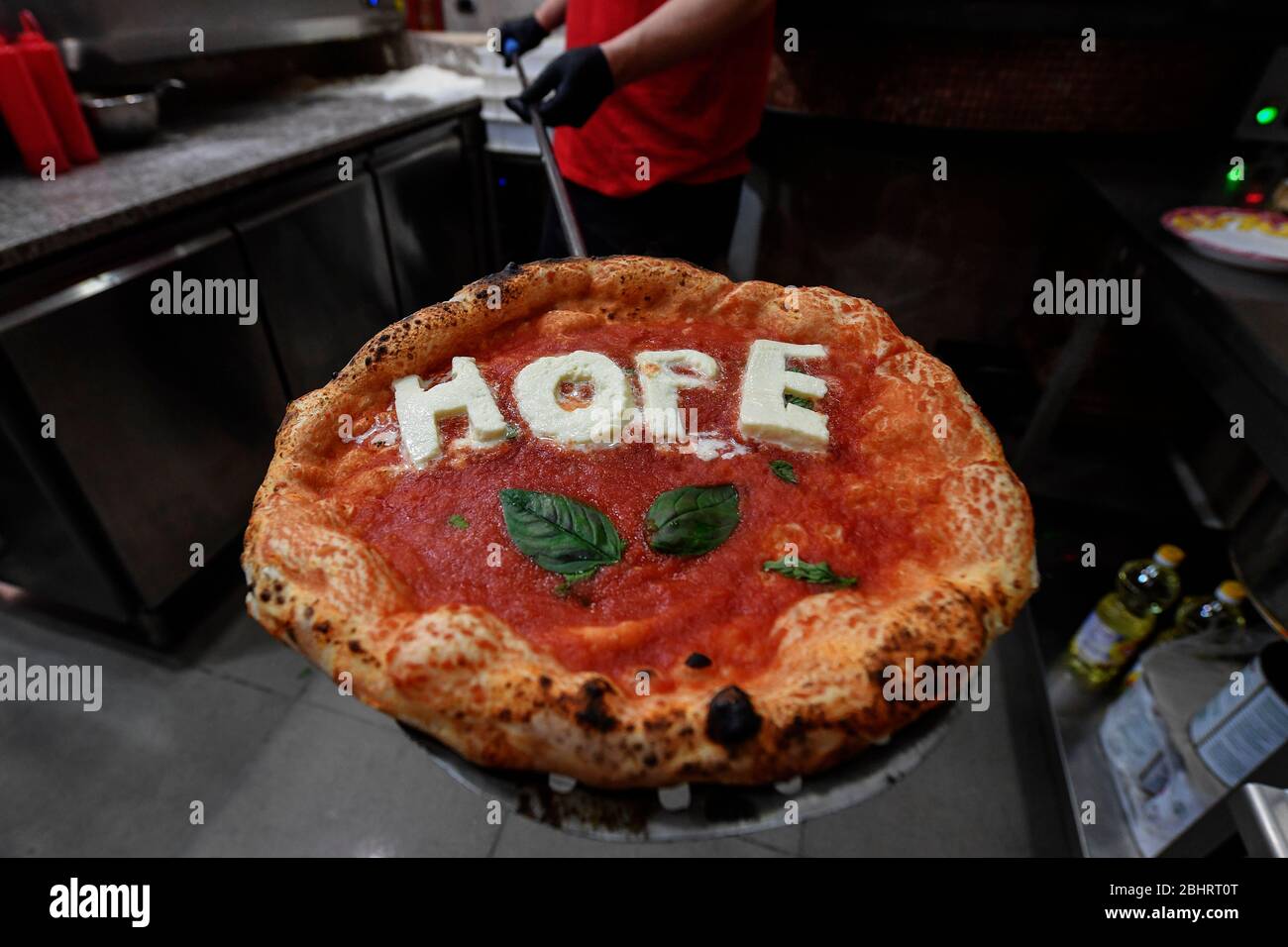 Pizza maker hi-res stock photography and images - Alamy