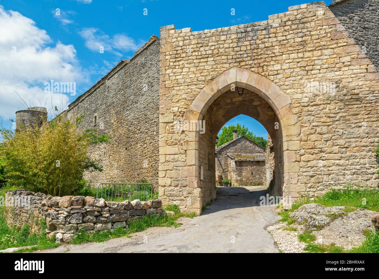 France, La Couvertoirade, fortified town owned by the Knights Templar 12-13C, replaced by Hospitallers 14C, Portal d'Aval (south gate) Stock Photo