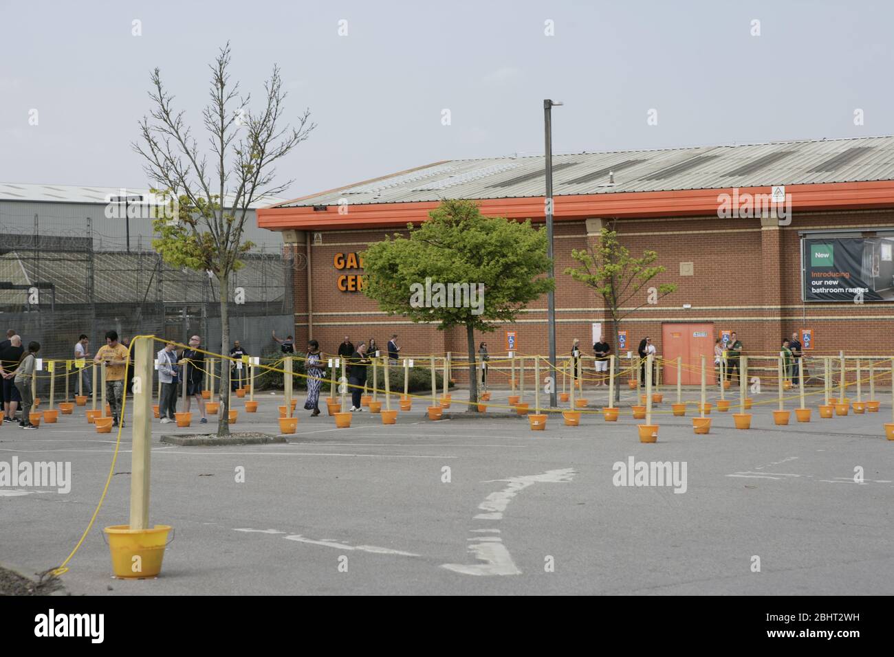 Car park queue hi-res stock photography and images - Alamy