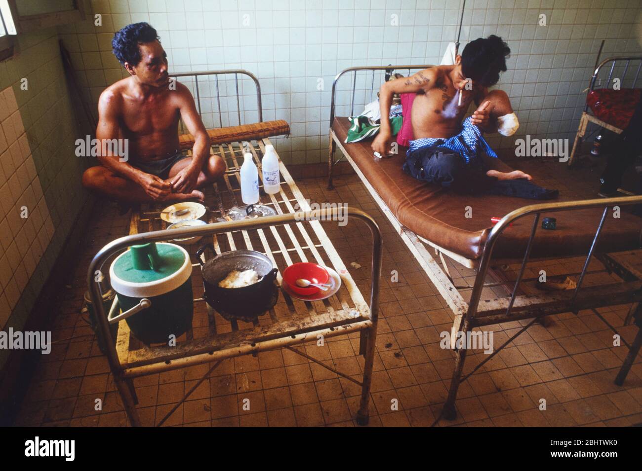 Phnom Penh, Cambodia, 1993: victims of land mines in a hospital. Stock Photo