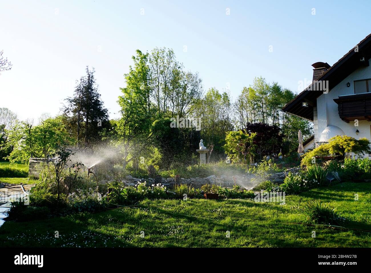 Haus und Garten High Resolution Stock Photography and Images - Alamy