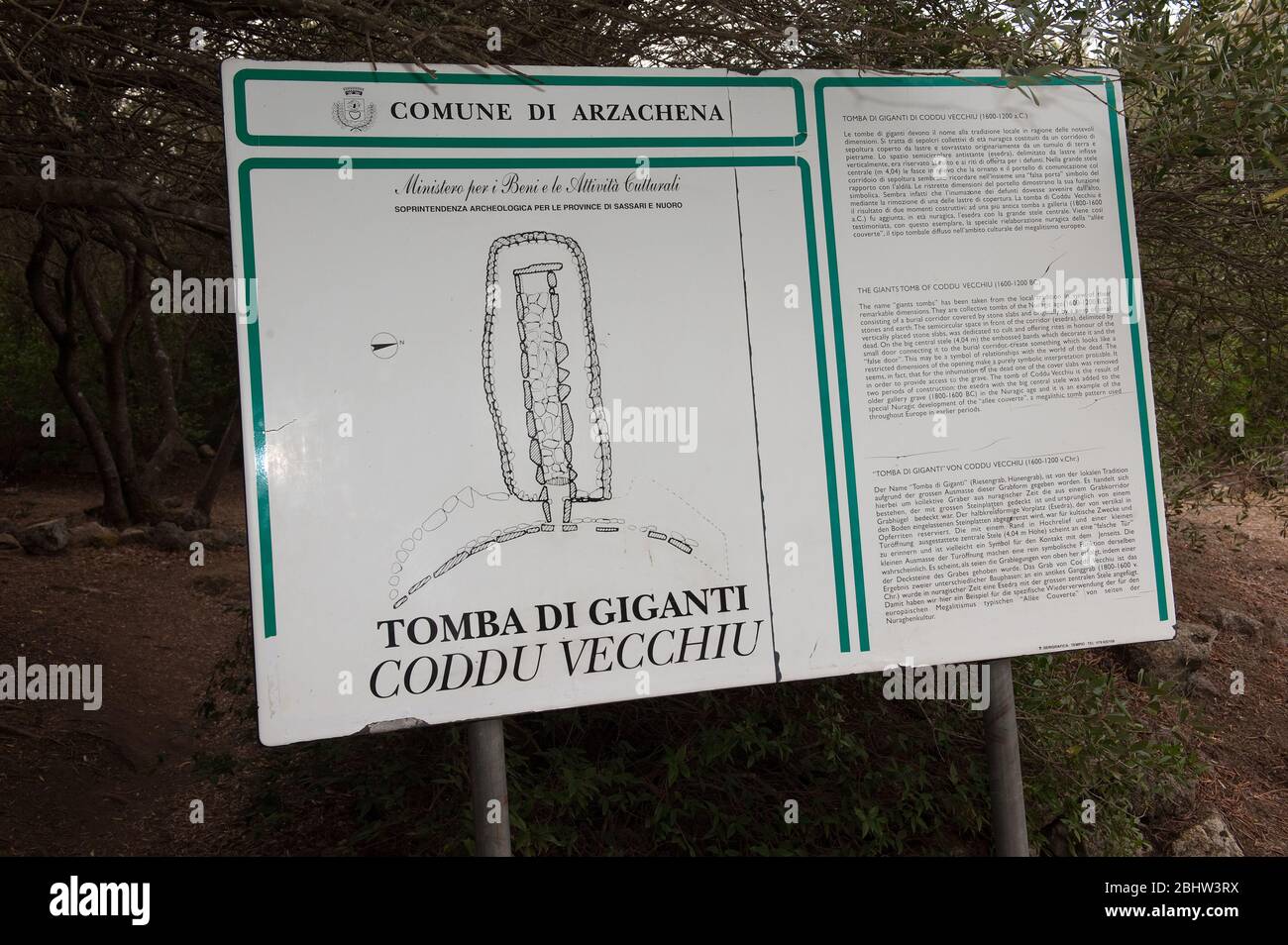 Grabmal der Riesen, Coddu vecchiu, Arzachena, Sassari, Sardinien, Italien, Europa Stock Photo