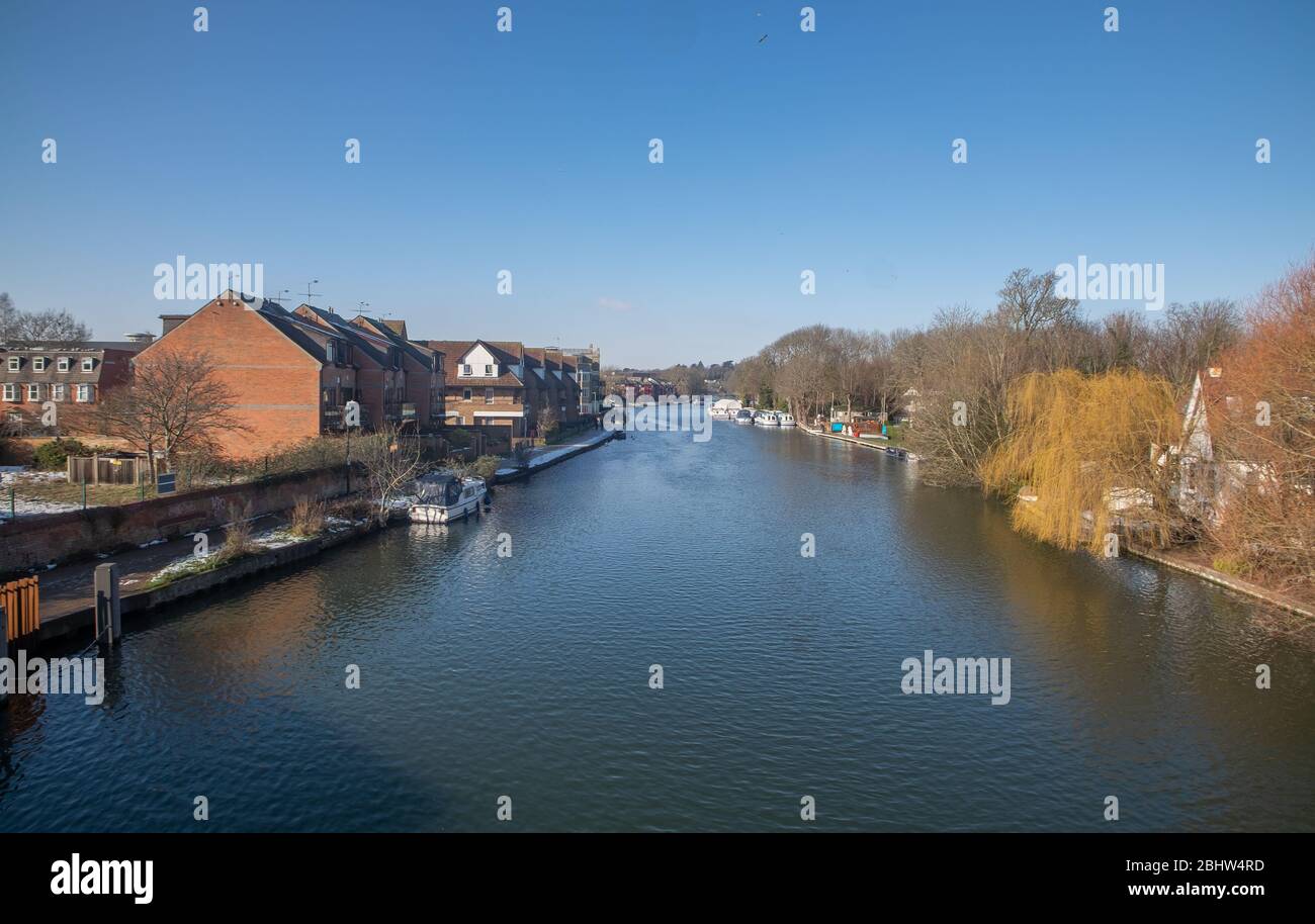 Windsor Castle and Riverside on the River Thames Stock Photo - Alamy