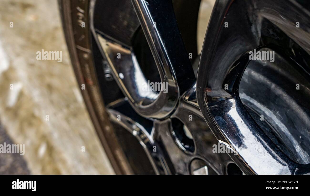 Black sport rims hires stock photography and images Alamy