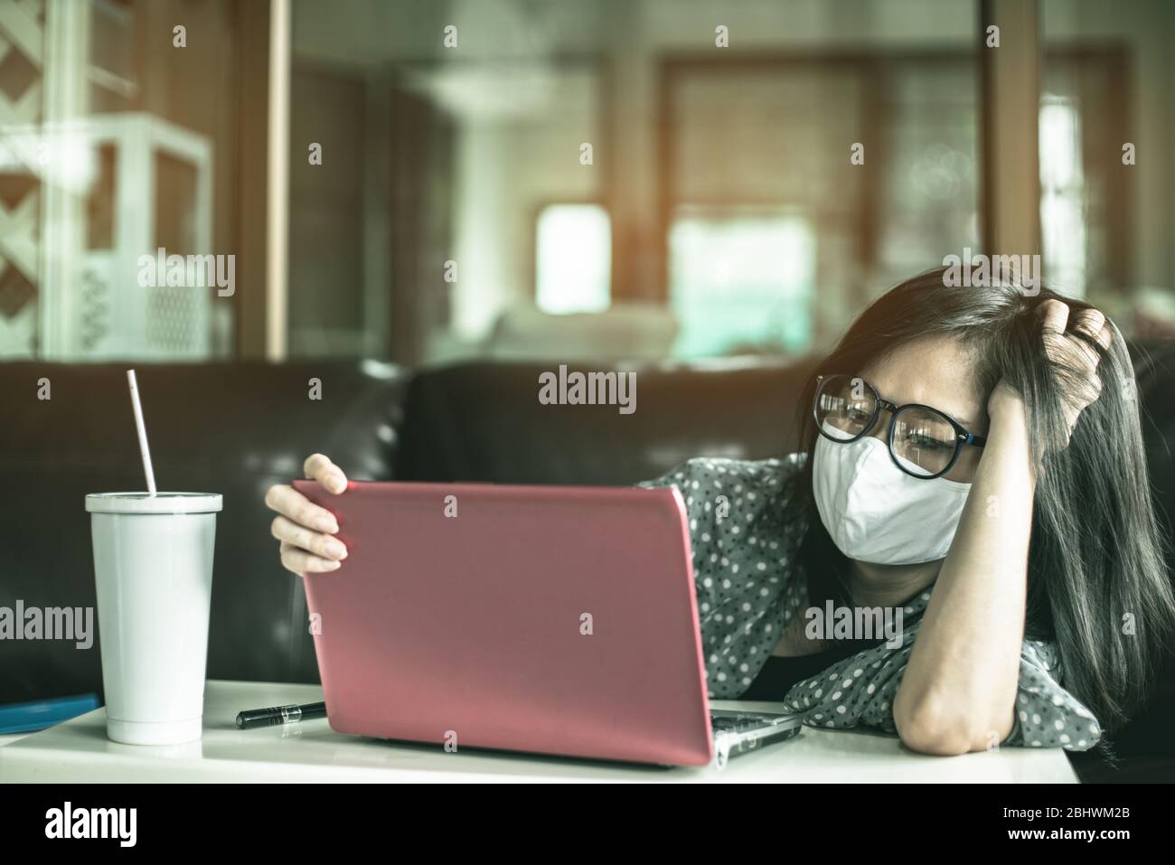 Headache from wearing glasses hi res stock photography and images Alamy Headache from wearing glasses hi res stock photography and images Alamy