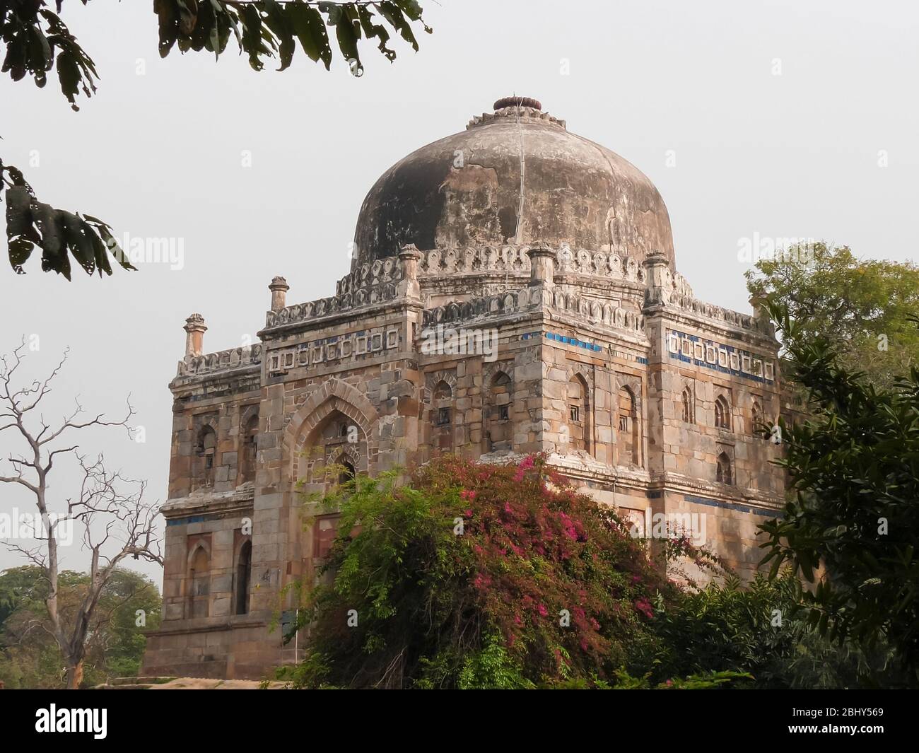 Sheesh gumbad tomb hi-res stock photography and images - Alamy