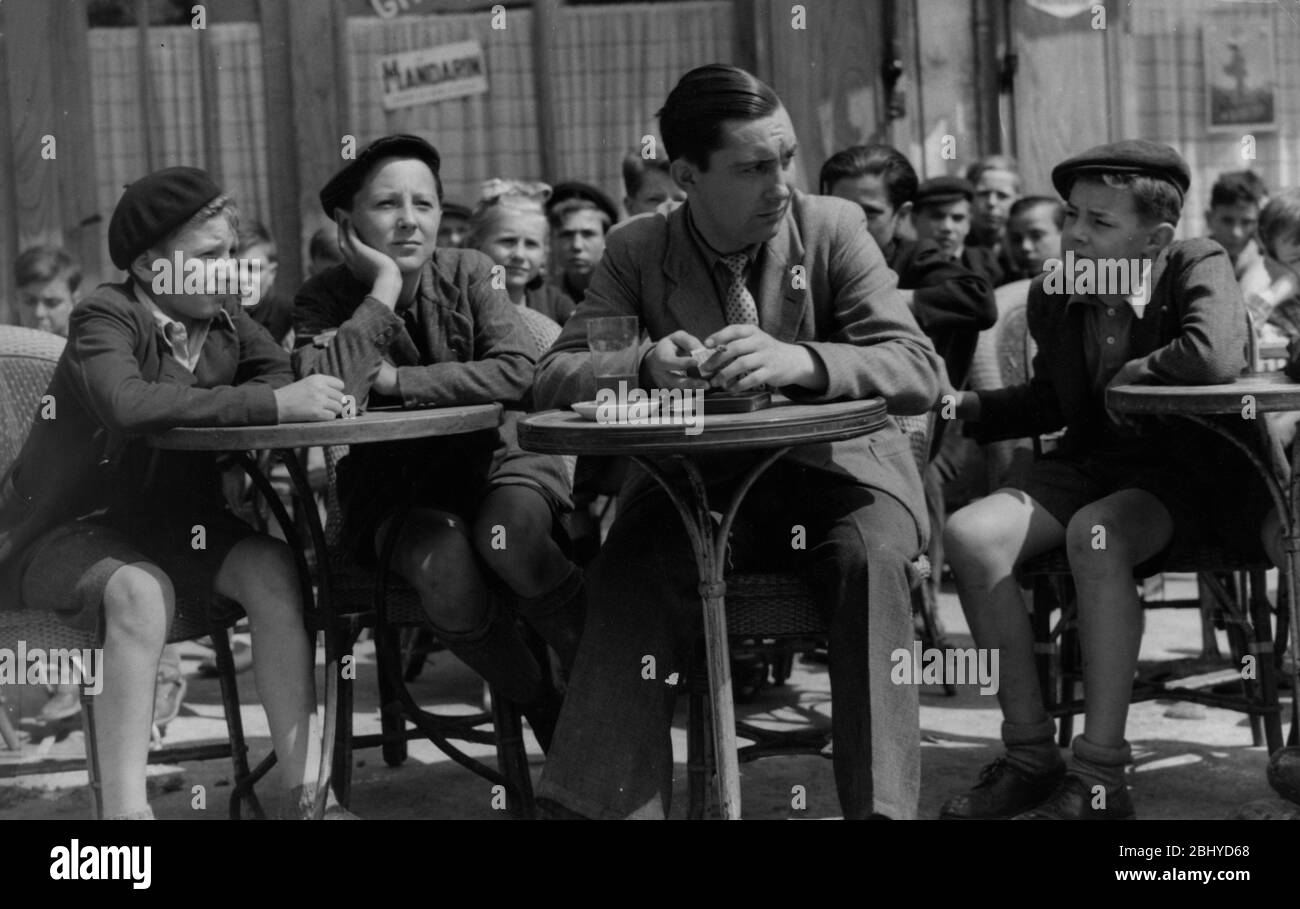 Nous les gosses  Year: 1941 - France Director : Louis Daquin Émile Genevois Stock Photo