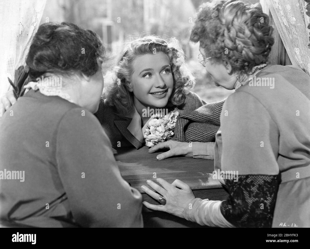 Arsenic and Old Lace Year: 1944 USA Director: Frank Capra Josephine Hull, Priscilla Lane, Jean Adair Stock Photo
