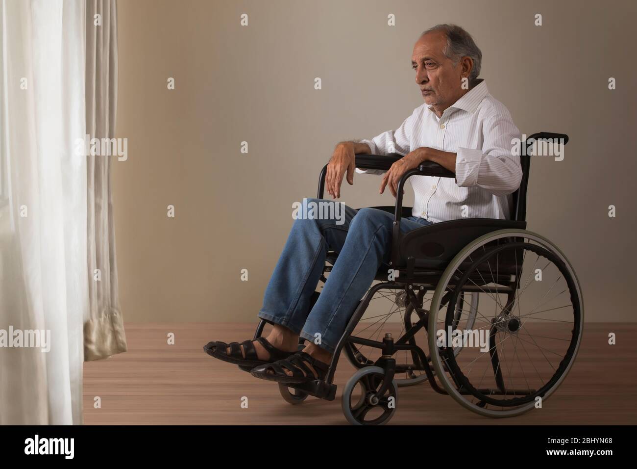 Old man wheelchair sad hi-res stock photography and images - Alamy