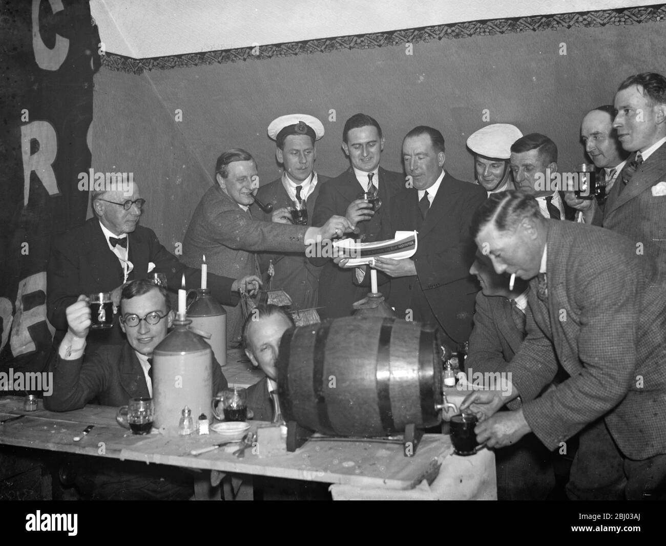 Drinking at the Anchorians Philanthropia Club in Dartford , Kent . - 1936 Stock Photo