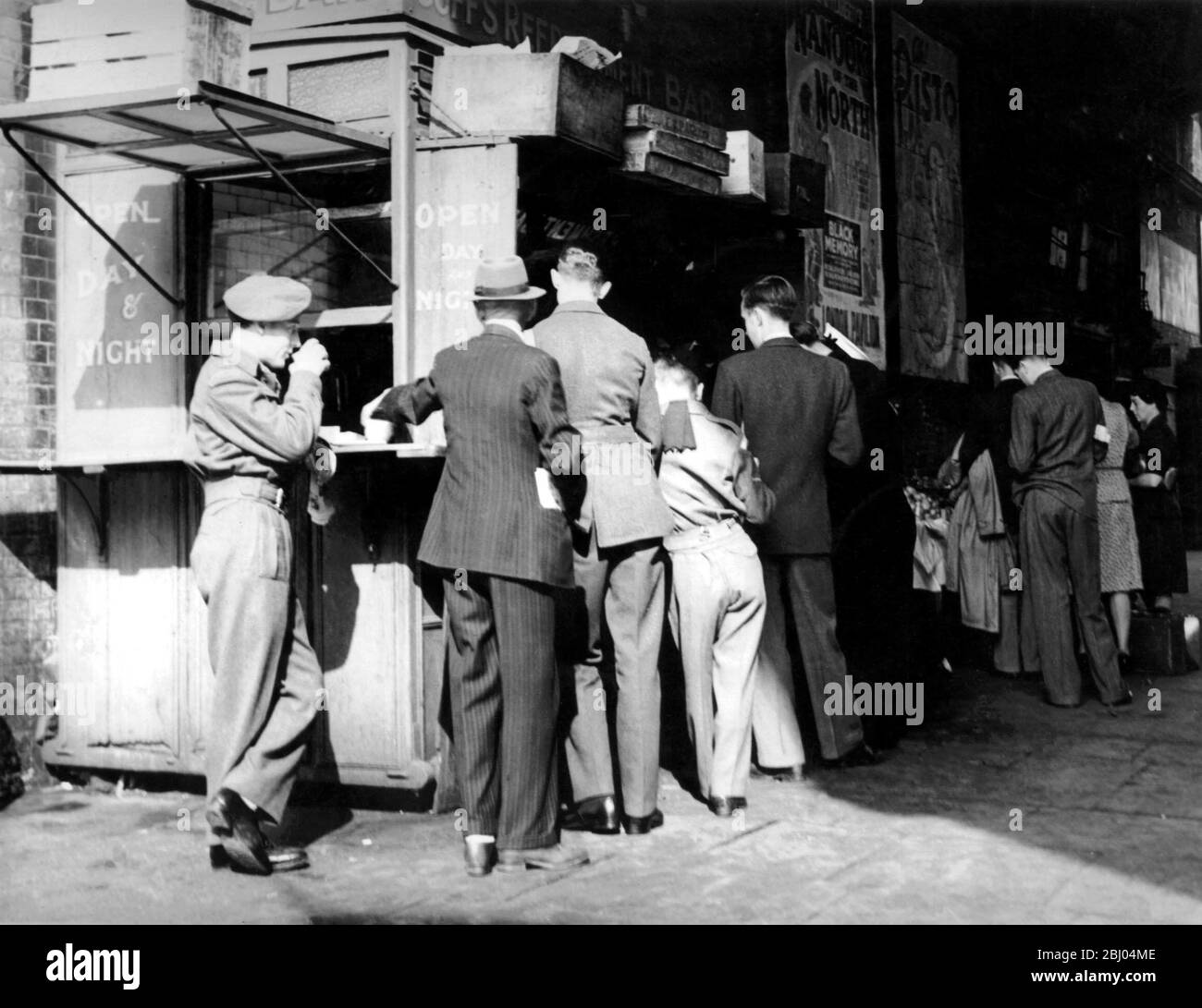 Coffee stall, Waterloo Station, Old London Stock Photo Alamy