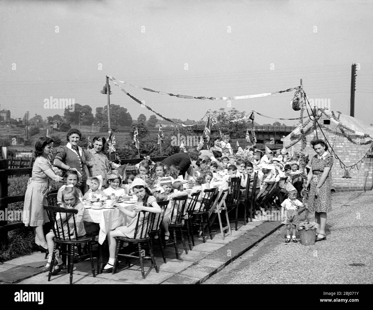 Street party celebration Cresent Road - 1940s Stock Photo
