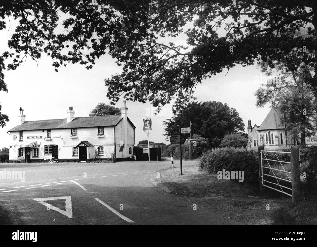 The Kentish Horse pub in Markbeech, Kent, England 1970's Stock Photo Alamy