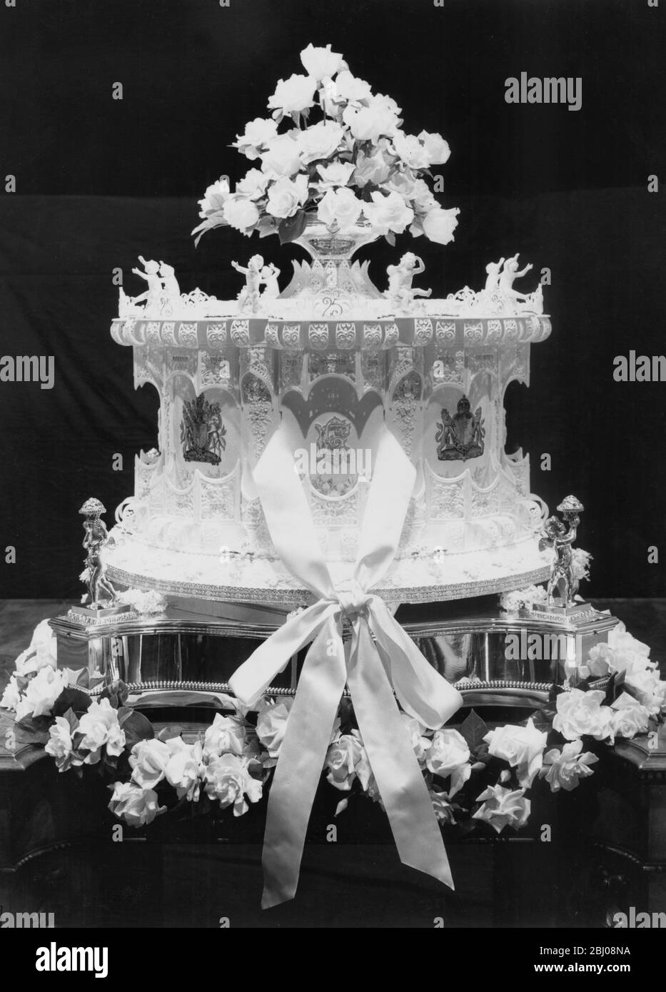 Queen Elizabeth Wedding Cake