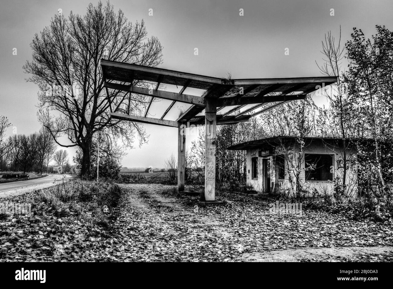 Abandoned petrol station near Kirchdorf auf Poel Stock Photo