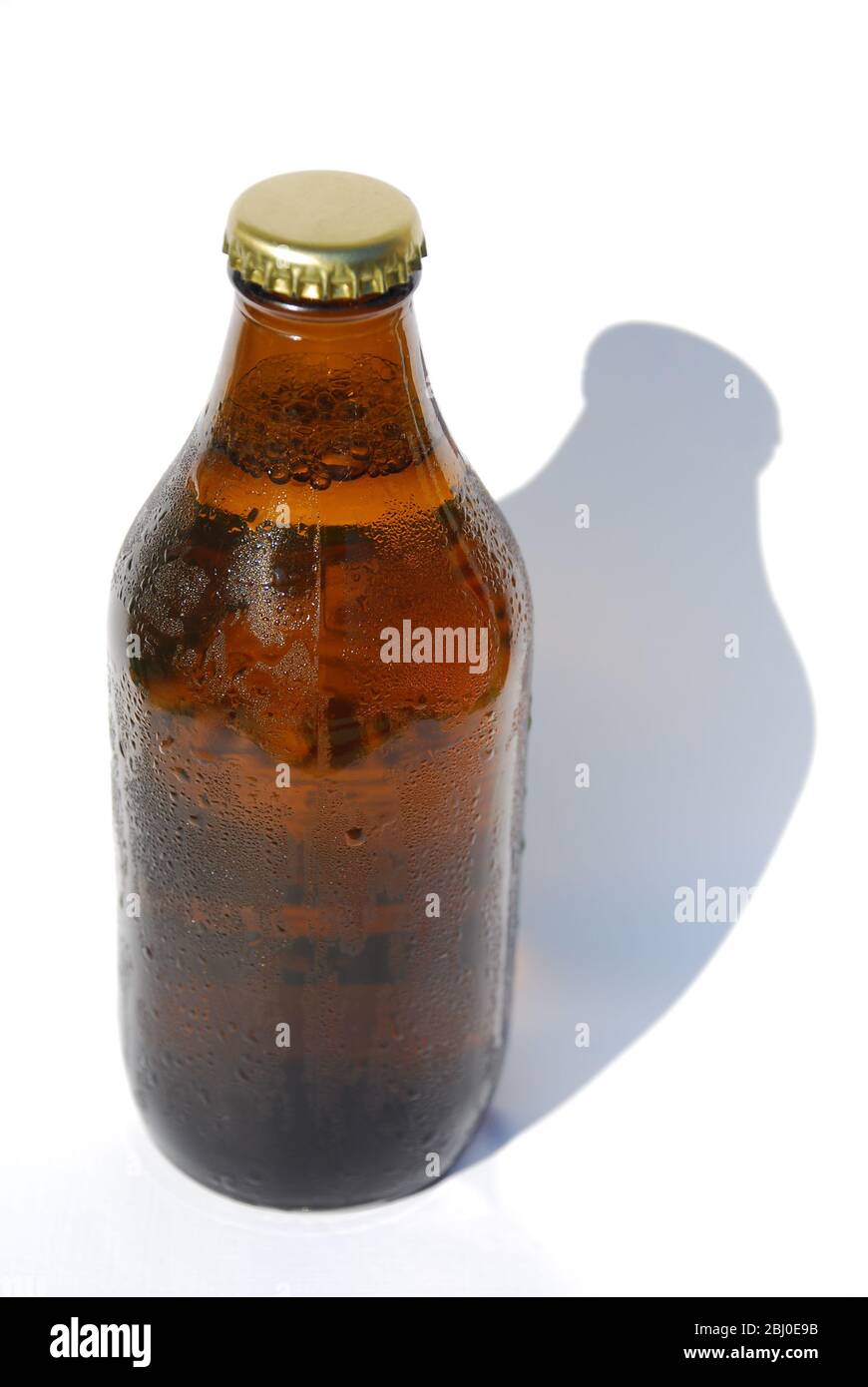 https://c8.alamy.com/comp/2BJ0E9B/a-very-cold-bottle-of-italian-beer-straight-from-the-fridge-with-condensation-on-the-glass-2BJ0E9B.jpg