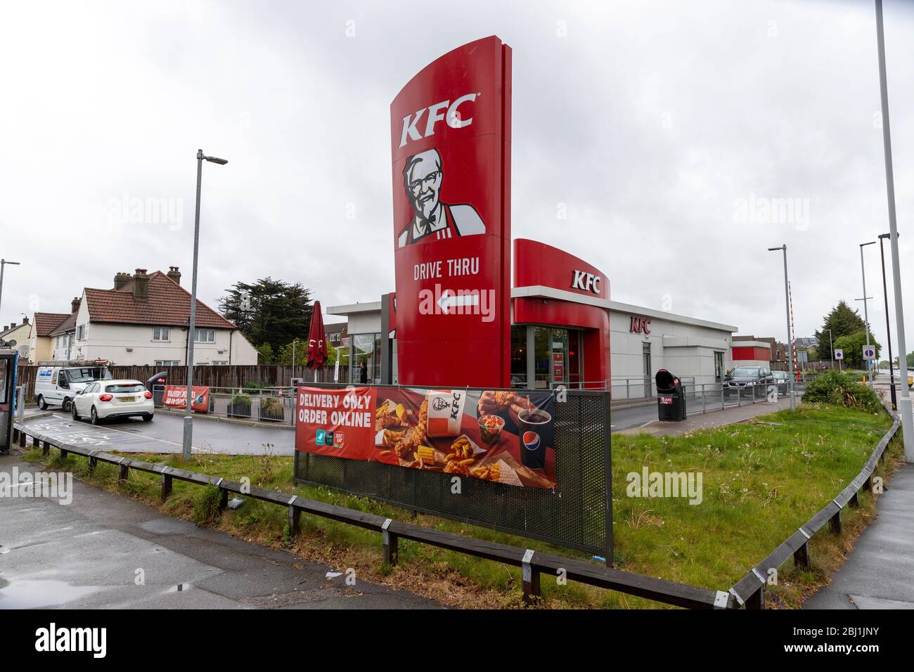 Romford, Essex, UK. 28th April 2020. KFC reopens a small number of UK