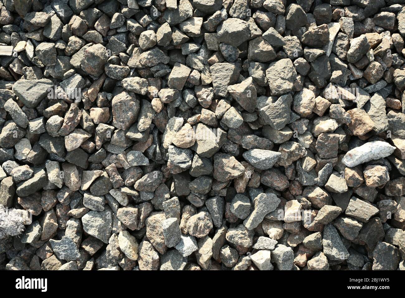 Crushed stone background Stock Photo - Alamy