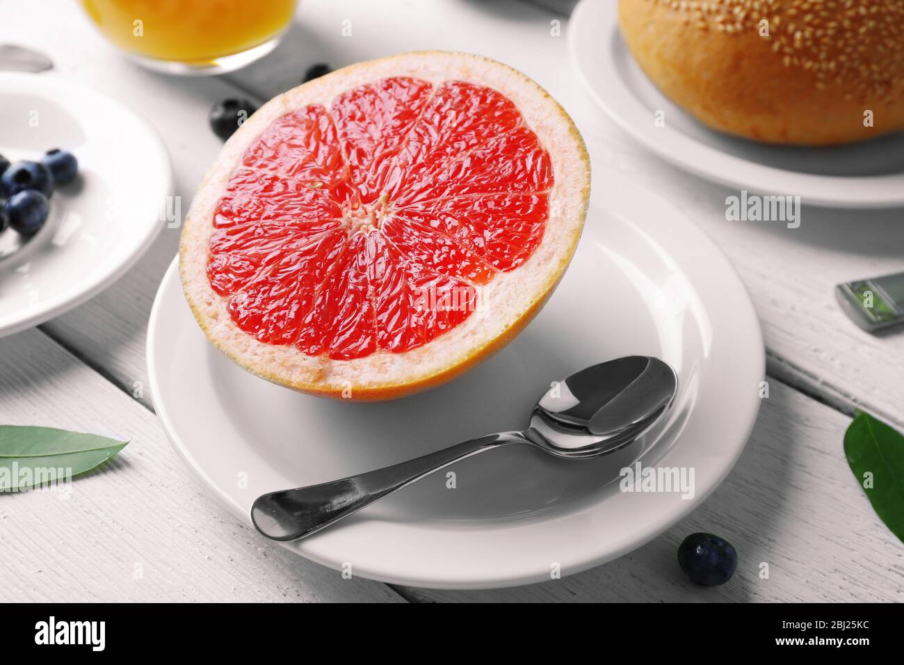 Grapefruit cereal breakfast nobody hi-res stock photography and images ...