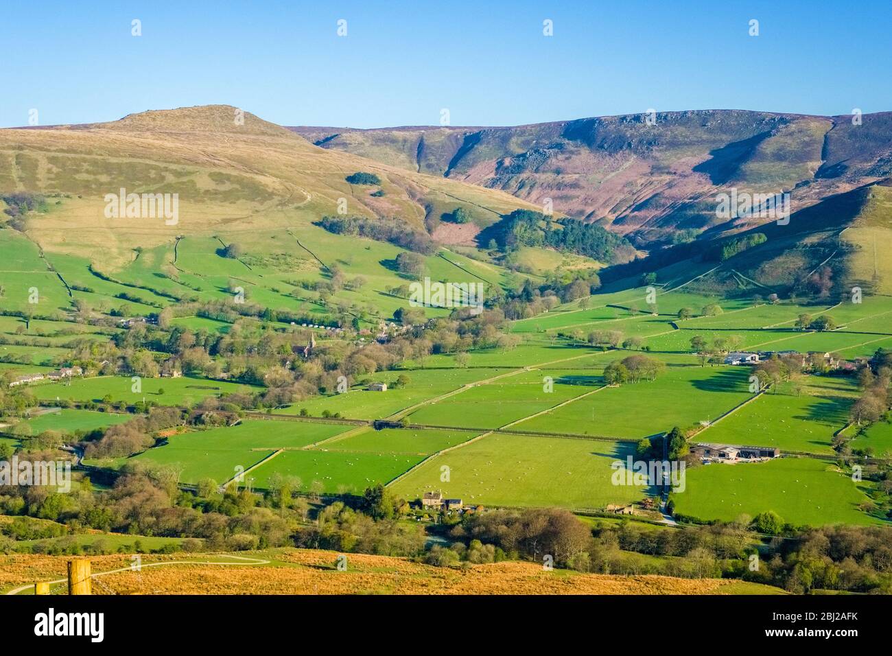 Grindsbrook  and Kinder Scout in the Derbyshire Peak District National Park Stock Photo