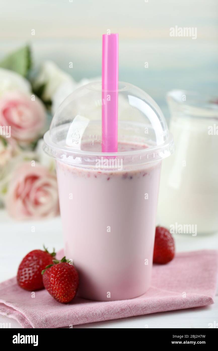 Milk Shake In Plastic Cups Images – Browse 21,725 Stock Photos, Vectors,  and Video