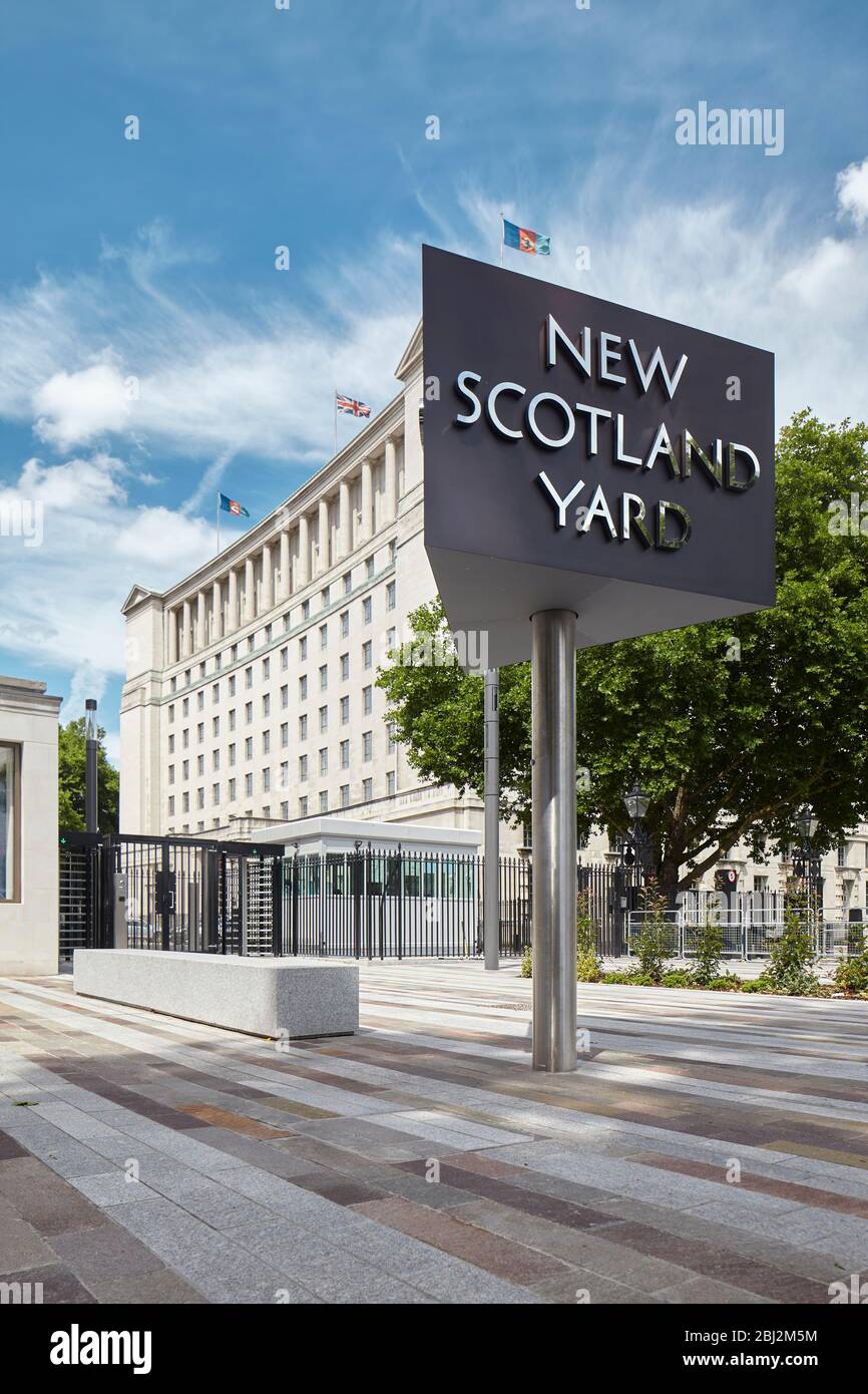 New Scotland Yard, London Stock Photo Alamy