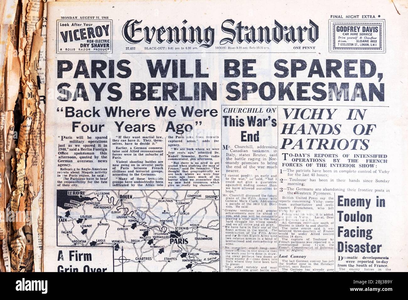 'Paris Will Be Spared Says Berlin Spokesman' 'Vichy in Hands of Patriots'   Evening Standard WW2  newspaper headline 21 August 1944 London England UK Stock Photo