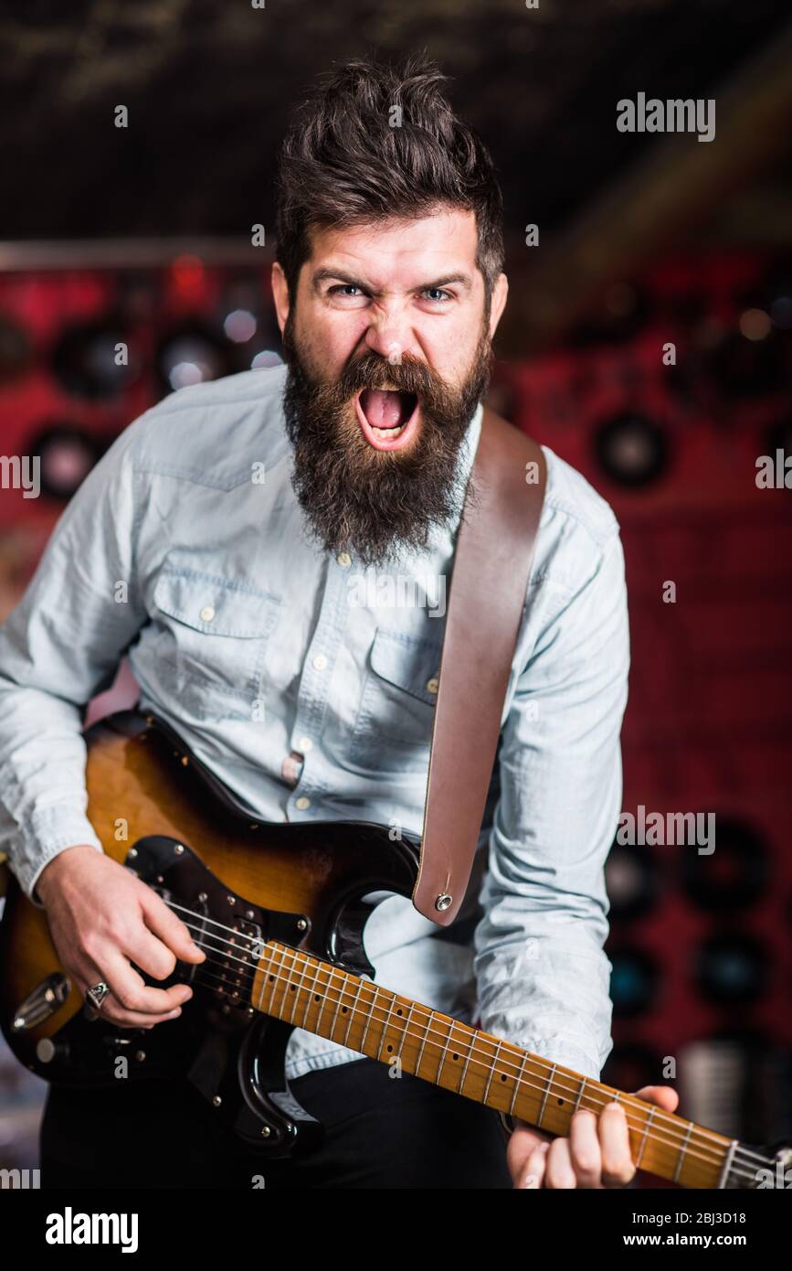 Singer Shouting Man shouting mic hi-res stock photography and images - Alamy