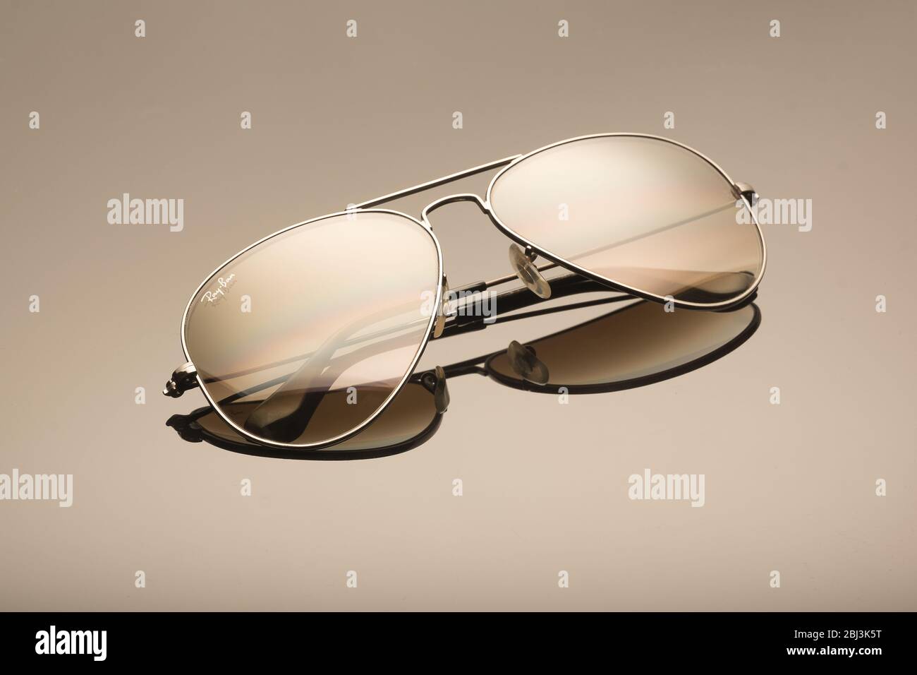Ray-ban Aviator iconic sunglasses. Invented 1937 for US Air Force.  Polarized lenses, luxotica Stock Photo - Alamy